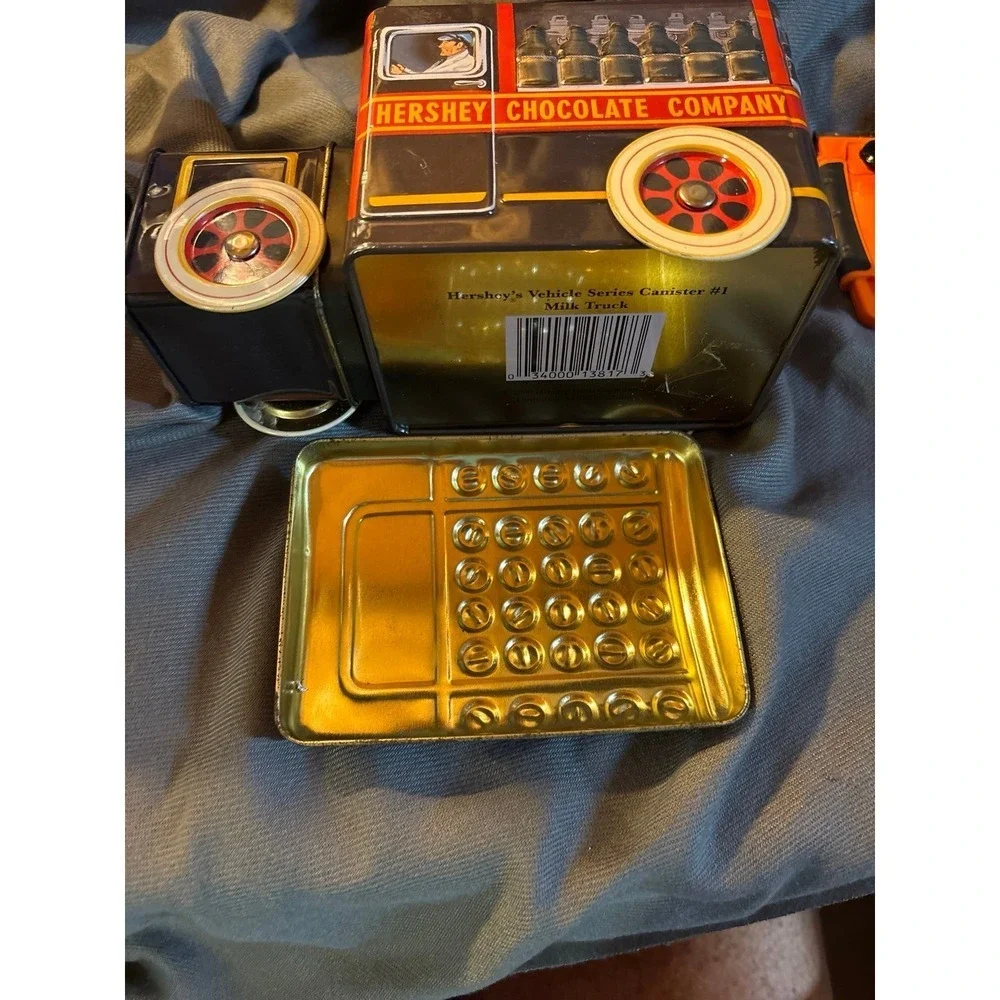 Vintage 2000 Hershey's Vehicle Series Canister 1 Milk Truck Collectible Tin